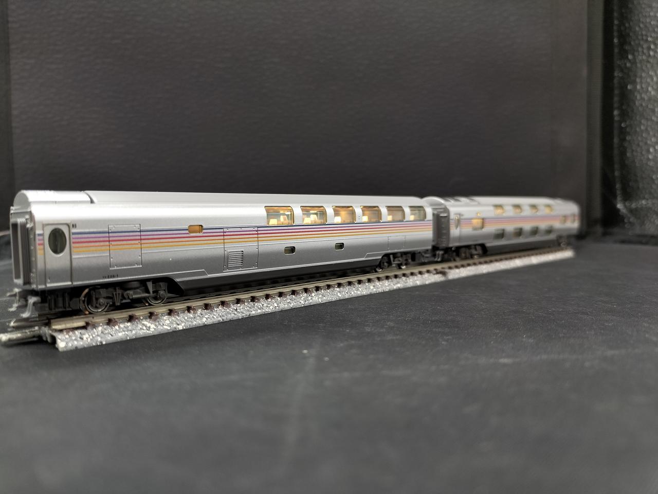 全ての車両室内灯入ってます