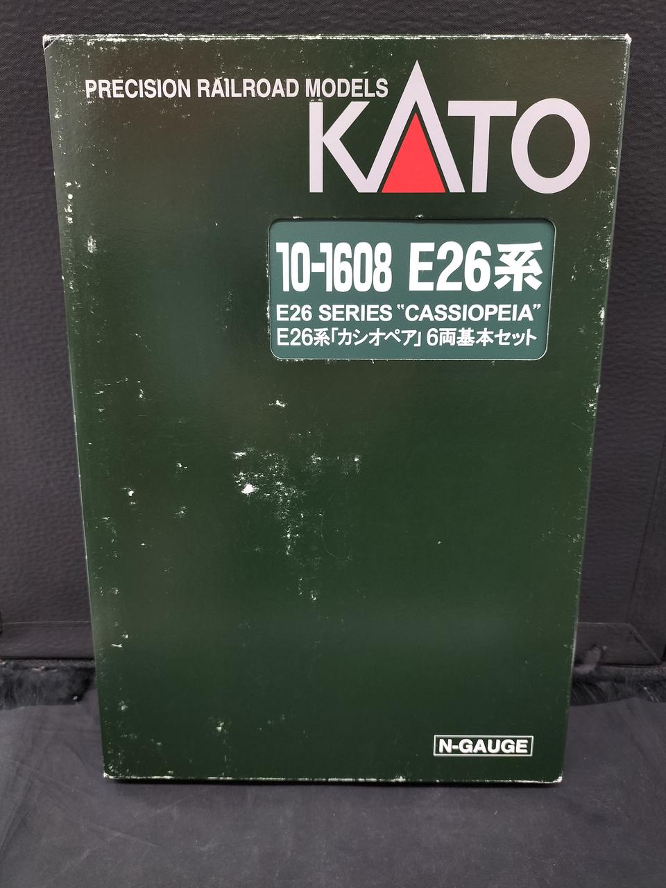 紙ケース全体的に痛みあります