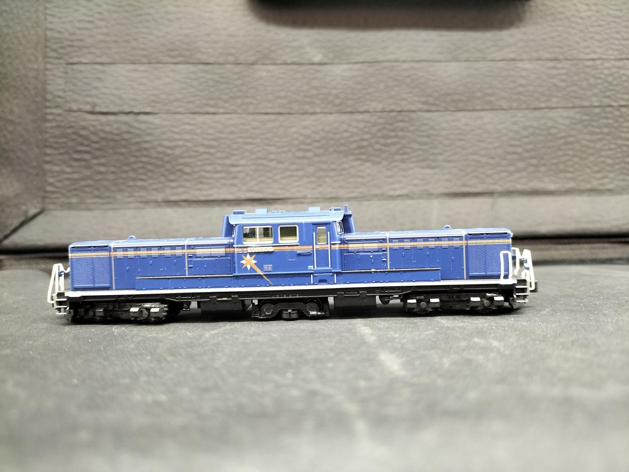 ナンバープレート取付済です