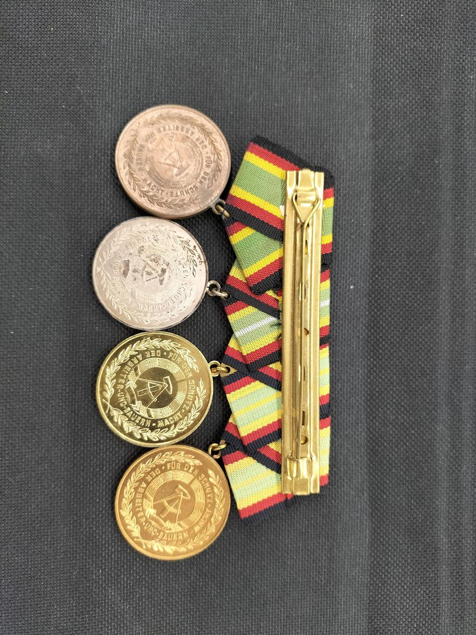 不明|国家人民軍メダル4つセット|【ハードオフ公式通販】オフモール