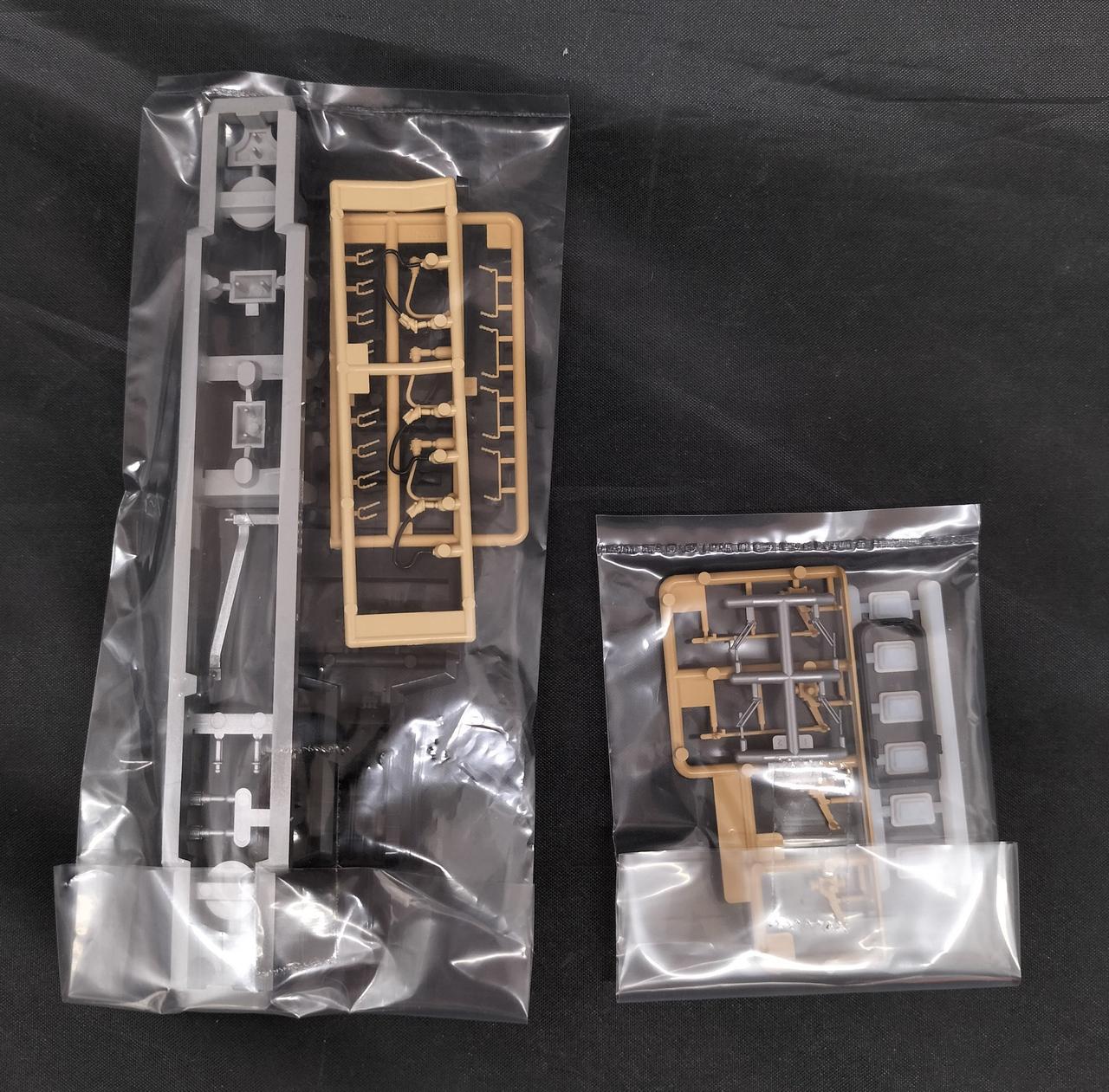 付属品袋未開封です