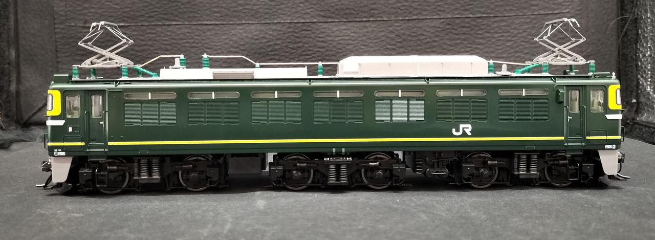 側面、パンタグラフ展開します