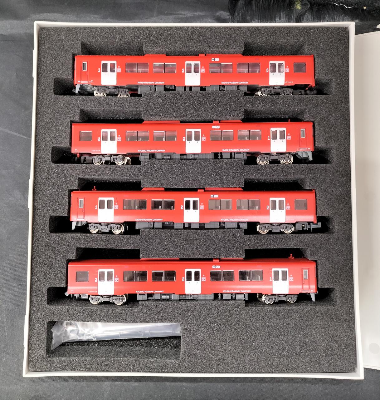 中間二両仕様でライト点灯しません