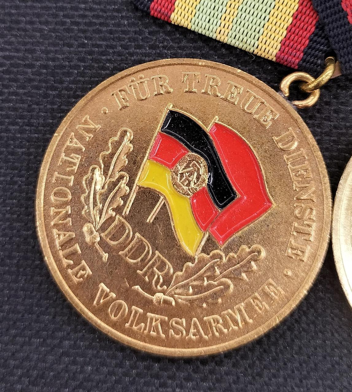 不明|国家人民軍メダル4つセット|【ハードオフ公式通販】オフモール