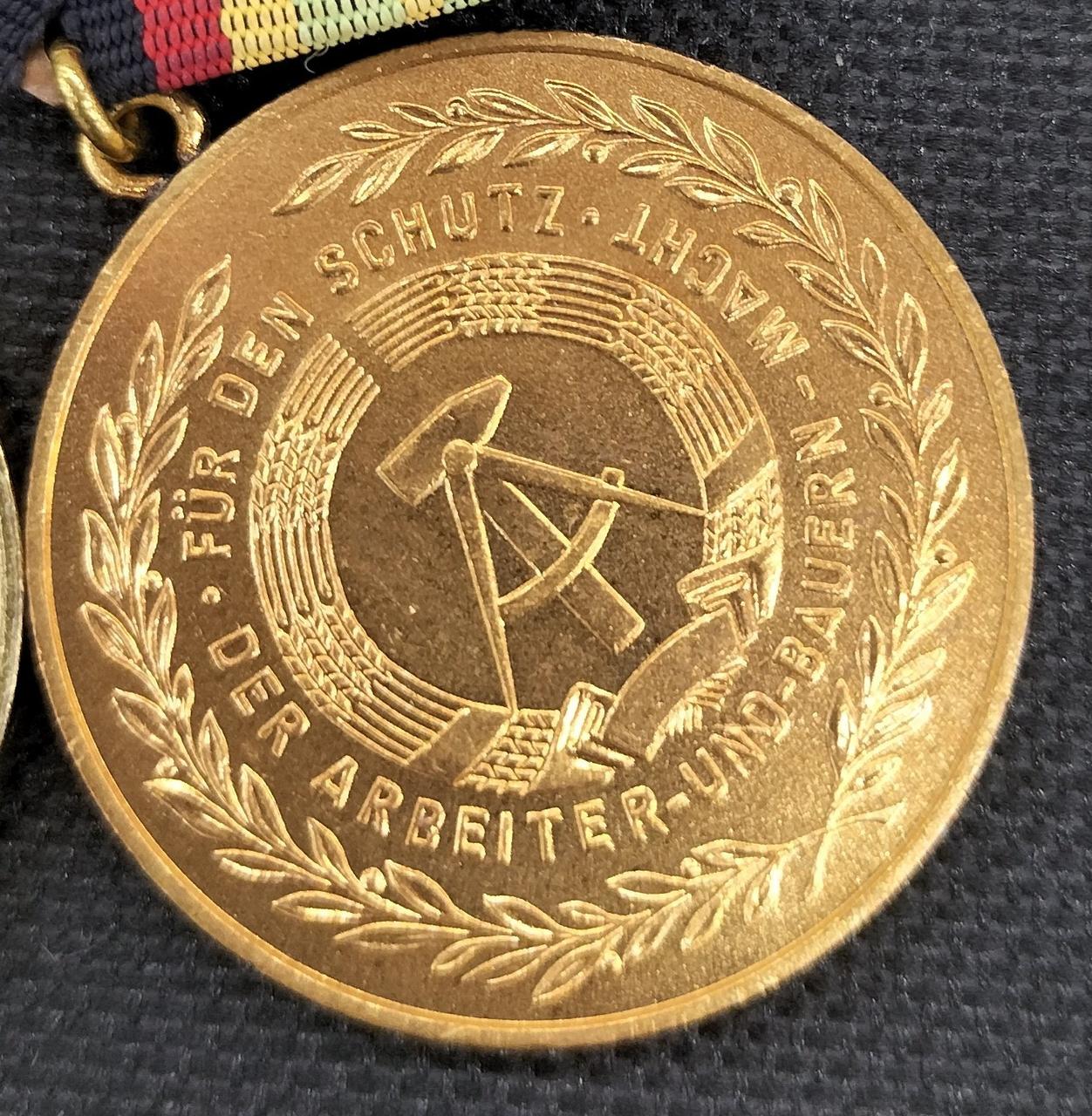 不明|国家人民軍メダル4つセット|【ハードオフ公式通販】オフモール