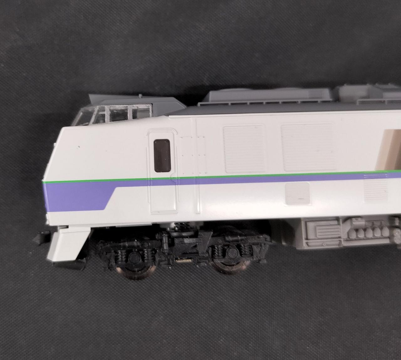 先頭車スカートはまりません