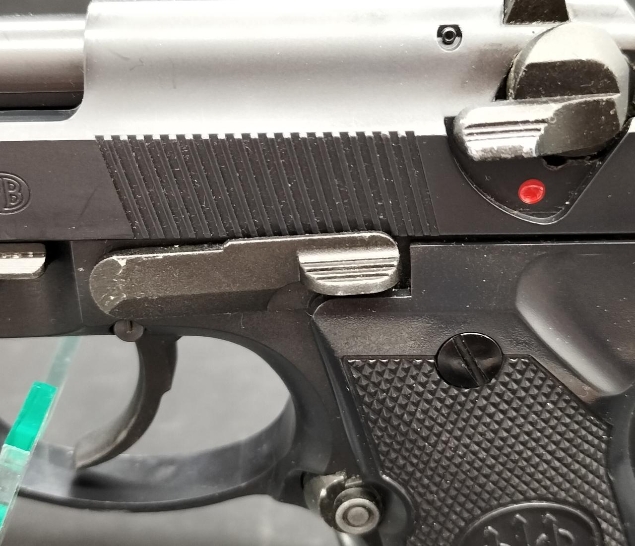 このようなハゲが数箇所あります