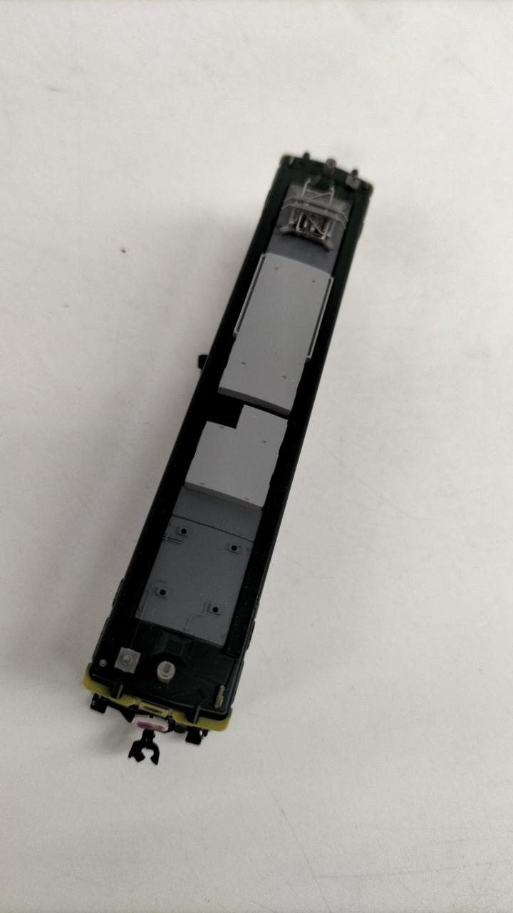 パンタグラフ欠品