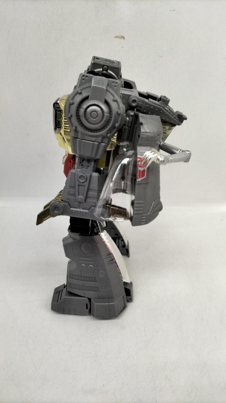 TAKARA TOMY 型番：MP-8 グリムロック