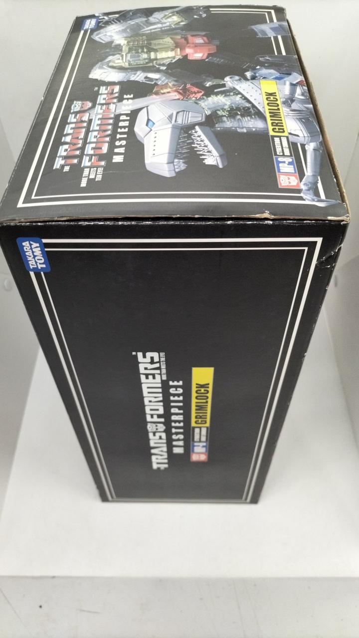 TAKARA TOMY 型番：MP-8 グリムロック