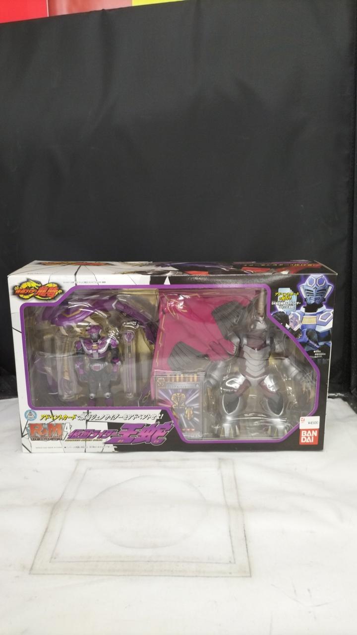 仮面ライダー王蛇