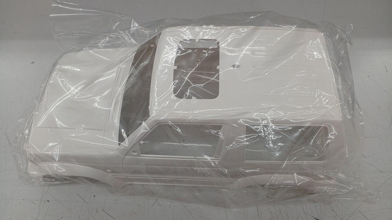 タミヤCC02 タミヤパジェロメタルトップ 1/10 電動RC組立キット 三菱パジェロ メタルトップワイド