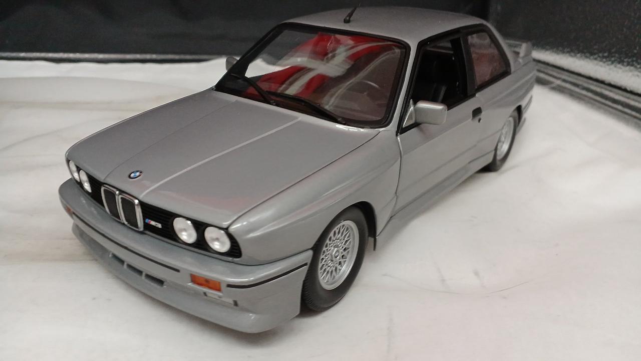 ミニチャンプス(MINICHAMPS)|BMW M3 STREET 1/18 1987|HARDOFF