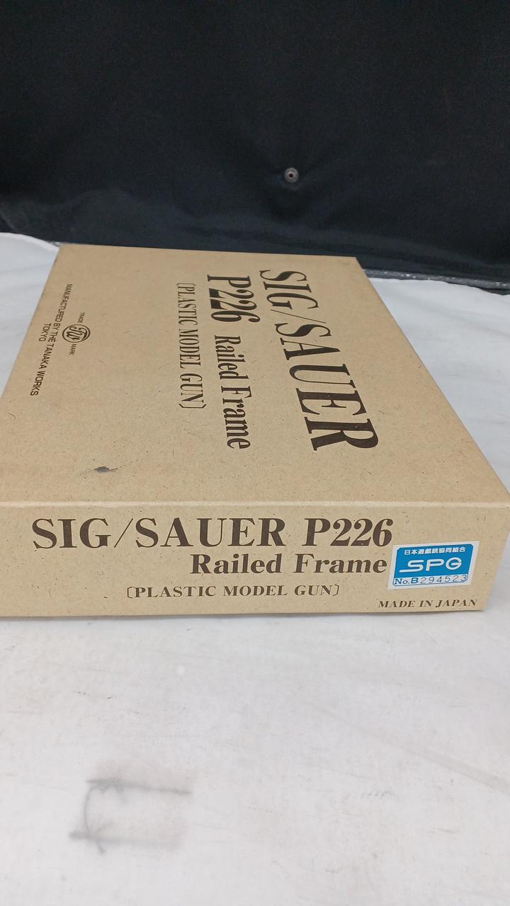 SIG SAUER P226専用 木製高級化粧箱　※希少なワンオフ生産品※ タナカワークス|SIG/SAUER P226|HARDOFFオフモール（オフモ
