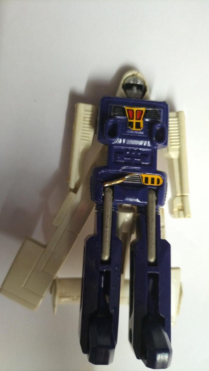 経年劣化によるサビ、変色あり