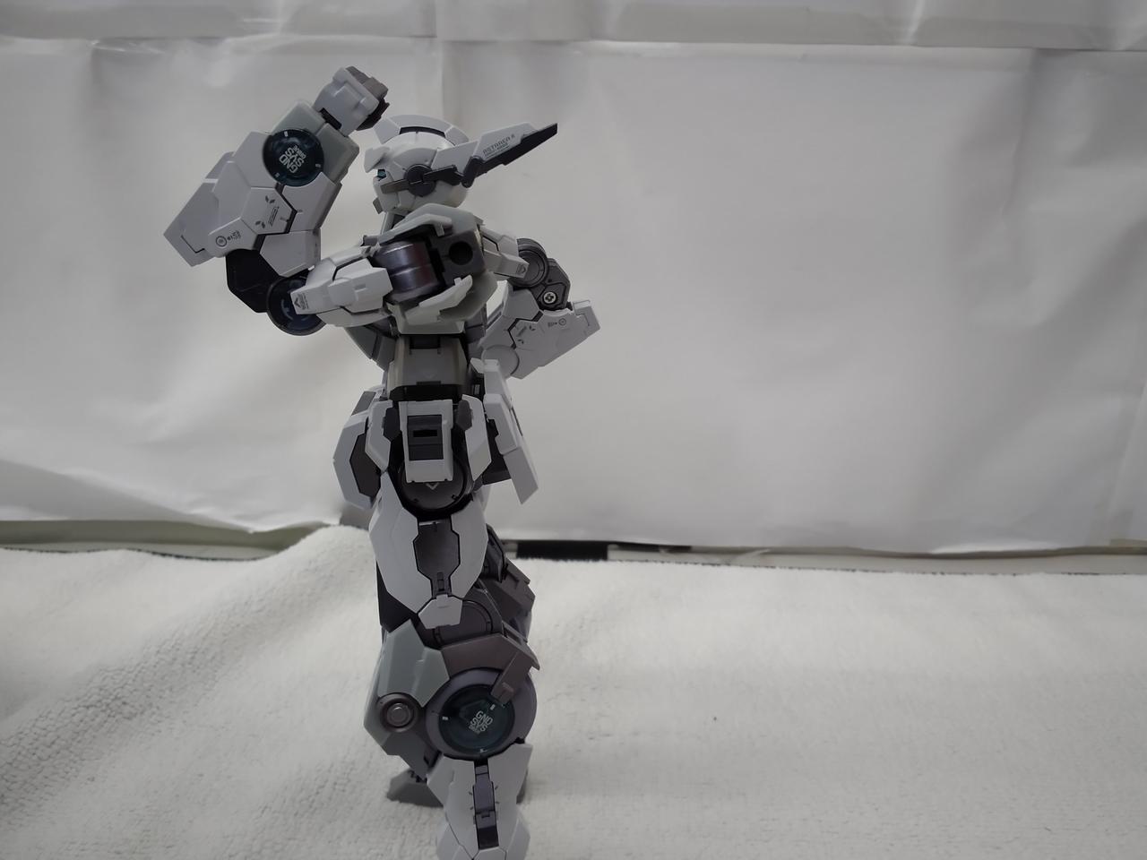 関節の可動部ごとに固さが異なります。