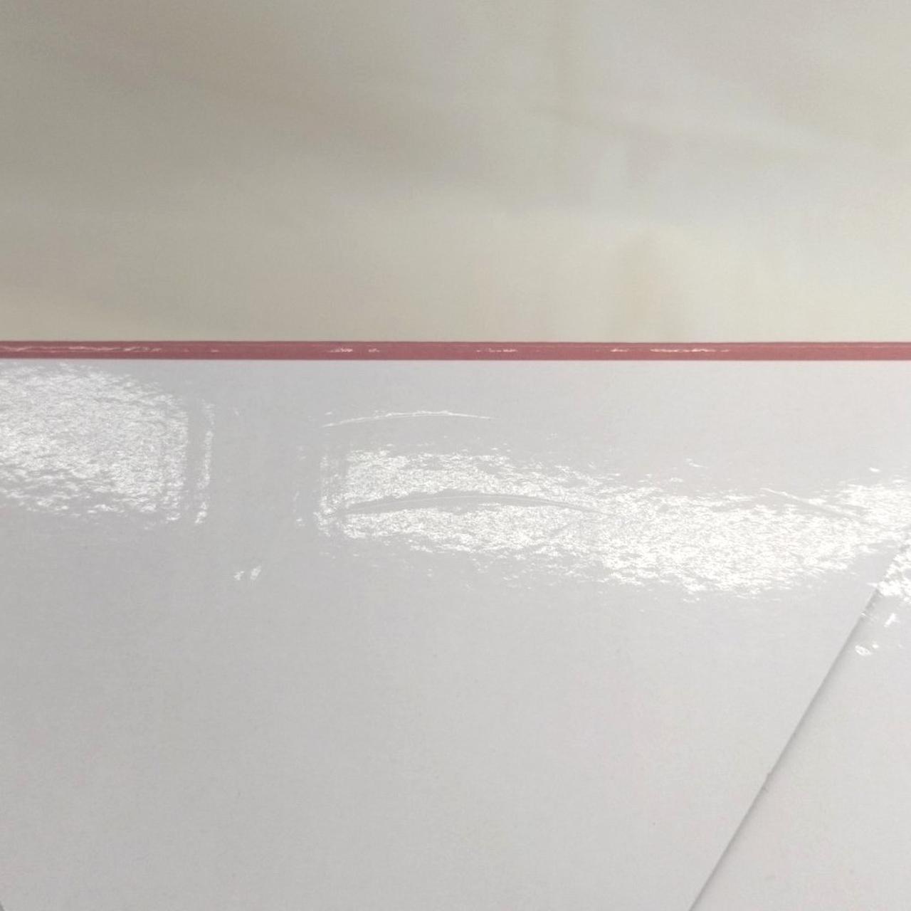 箱底面ダメージあり