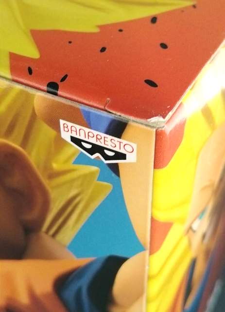 箱に傷みがあります。