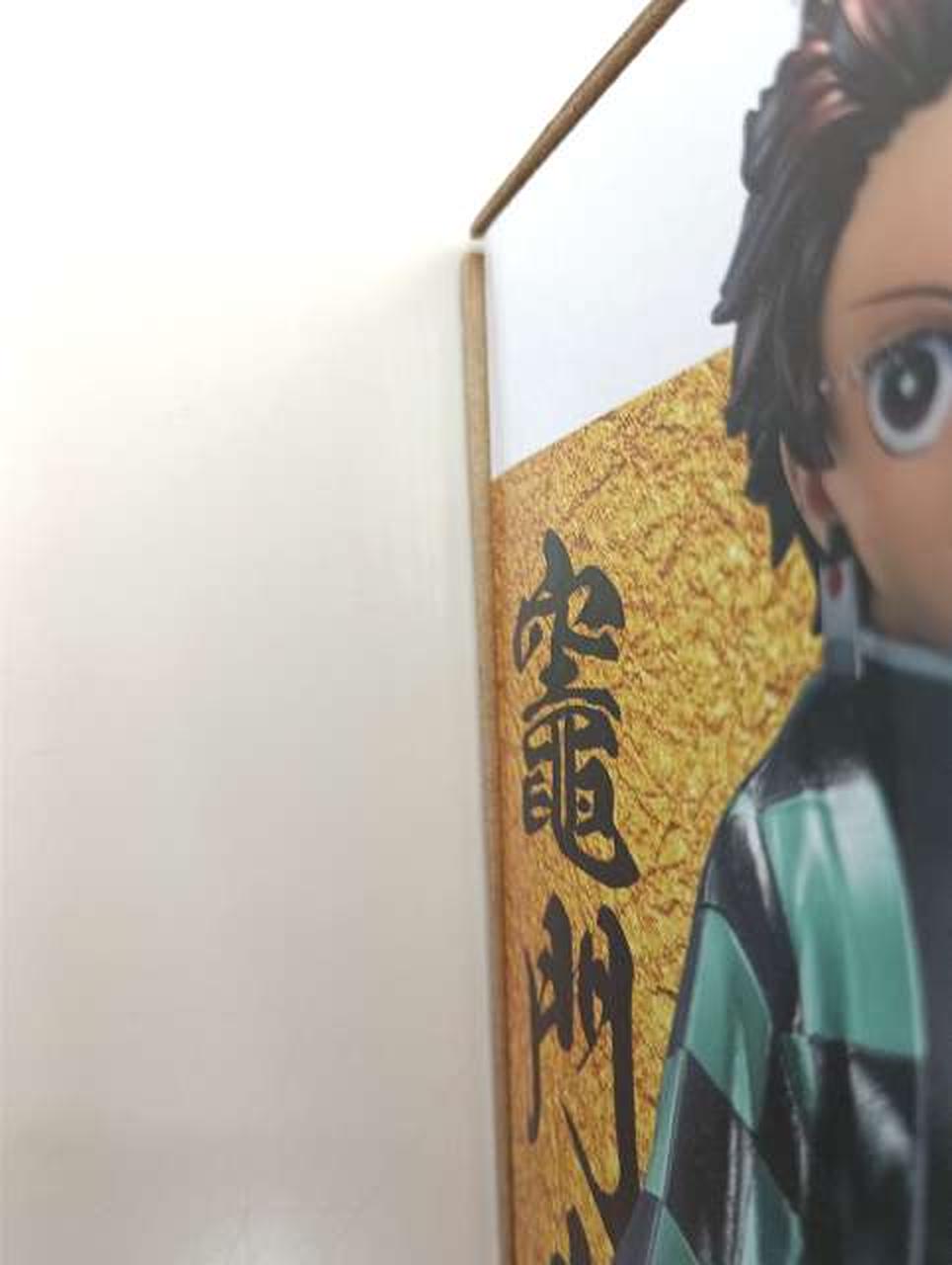 箱に傷みがあります。