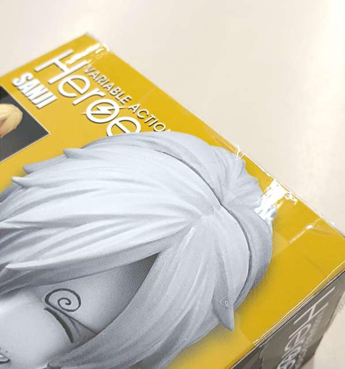 ビニールテープが貼ってあります。