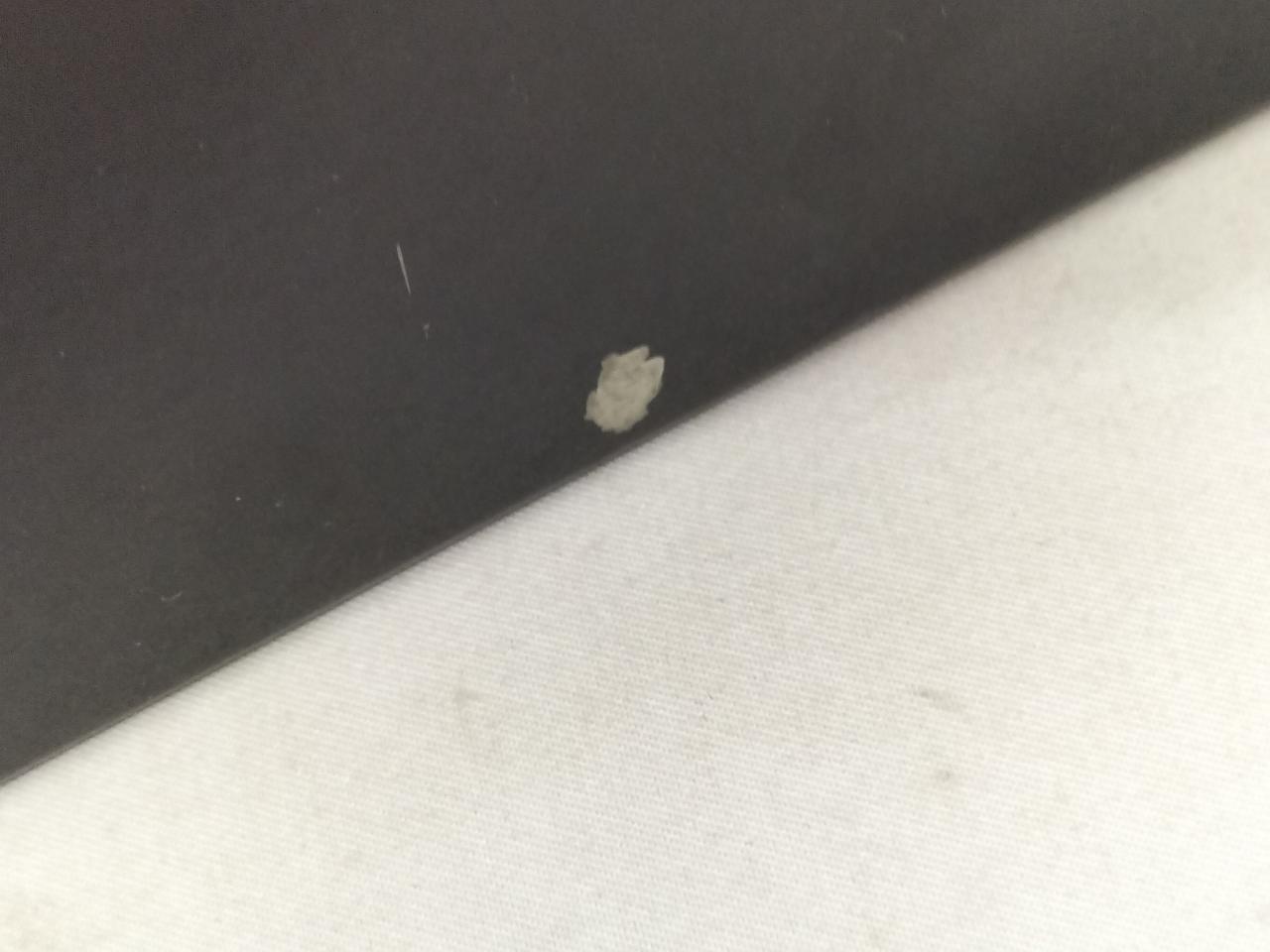 箱に変色が見受けられます。