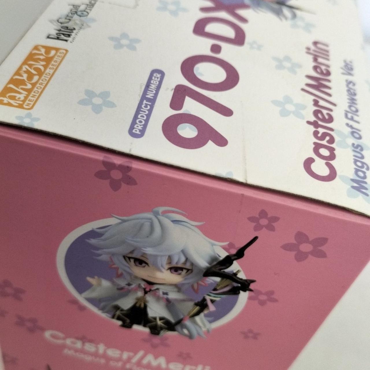 テープ跡、汚れが見受けられます。