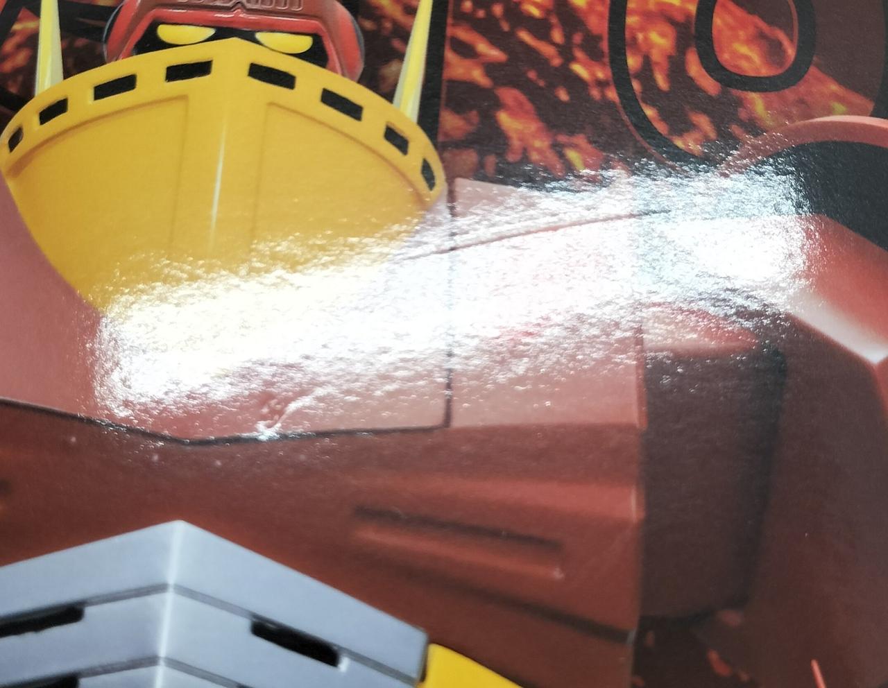 箱に傷みが見受けられます。