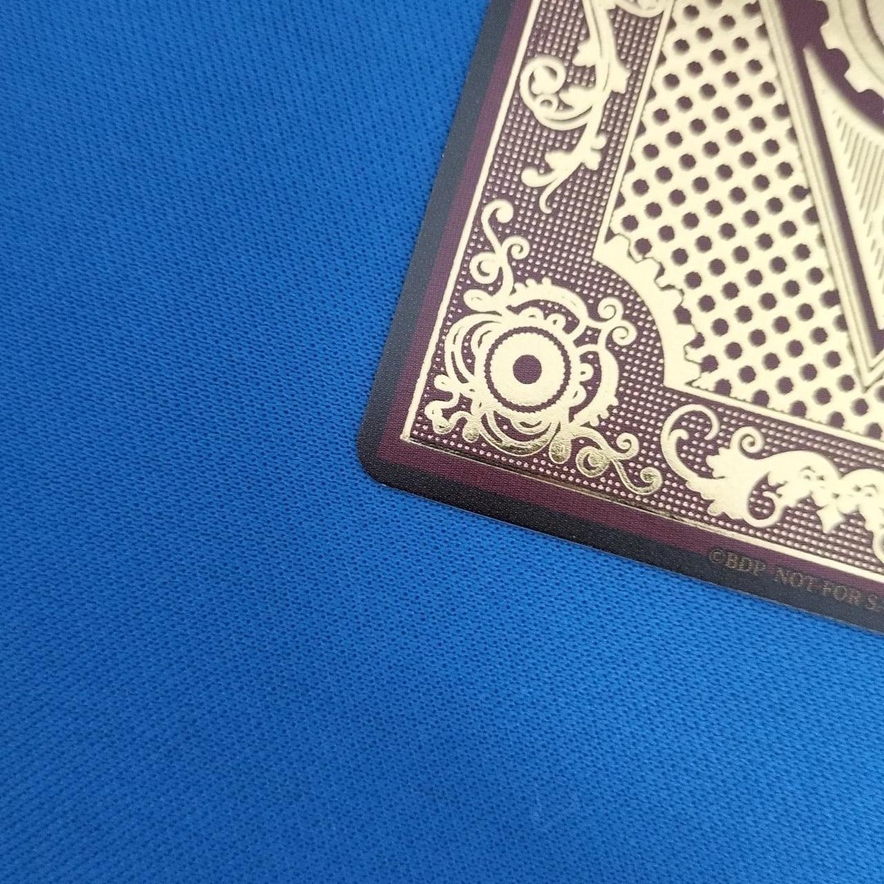 白欠けが見受けられます。