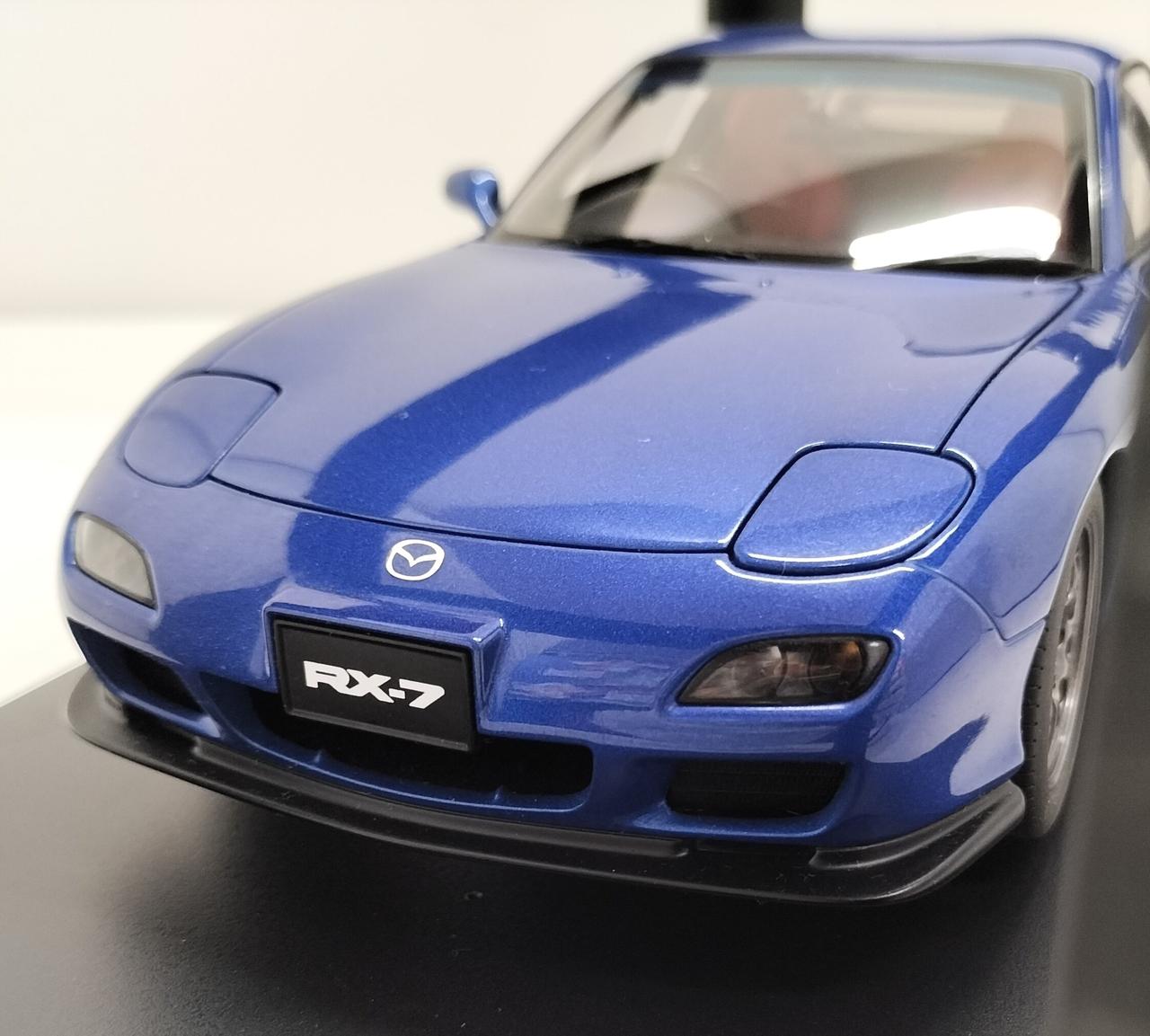 青いスポーツカー 1/18 スケール 楽天市場】ミニカー 1/18 BMW 3シリーズ M3 OTTO-MOBILE 1/18