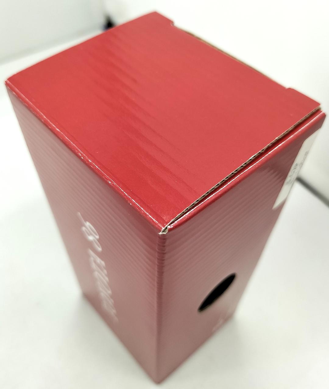 箱に傷みが見受けられます。