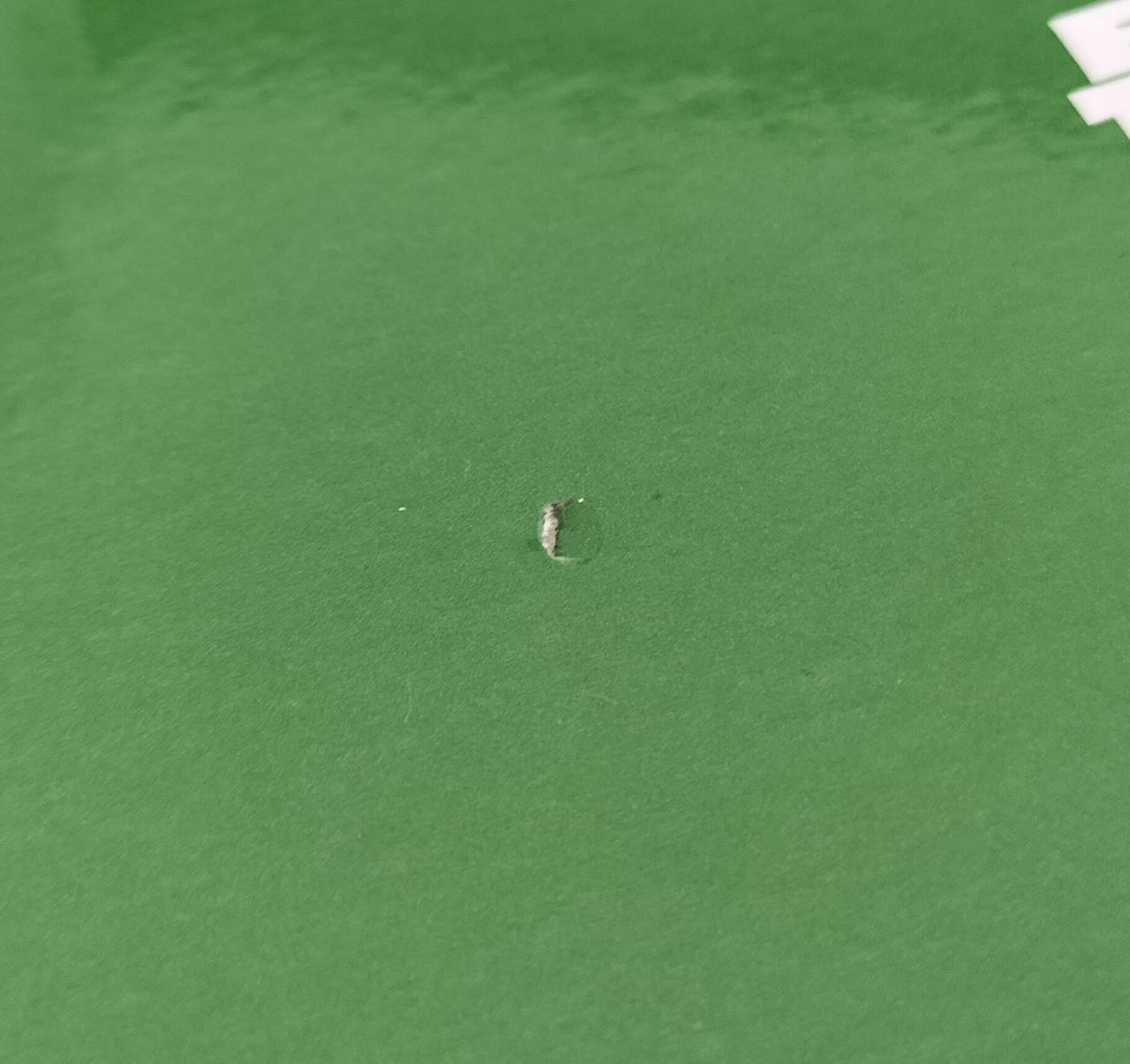 箱に傷みが見受けられます。