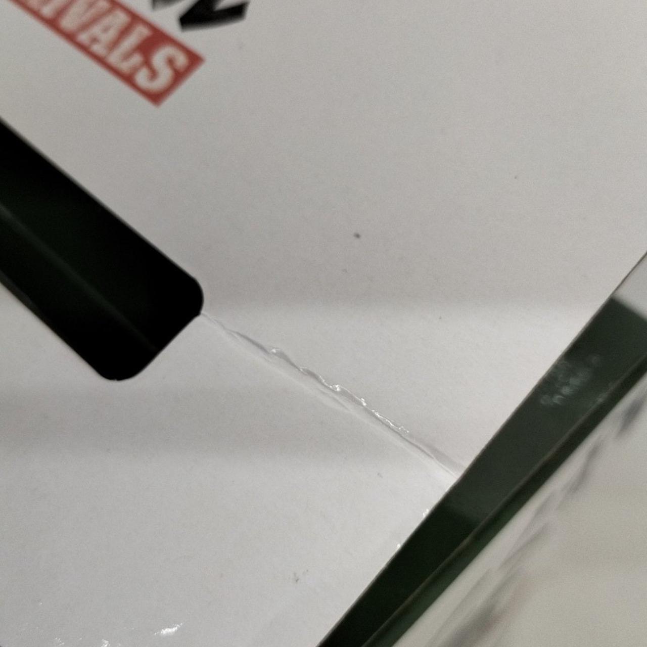 折れが見受けられます。