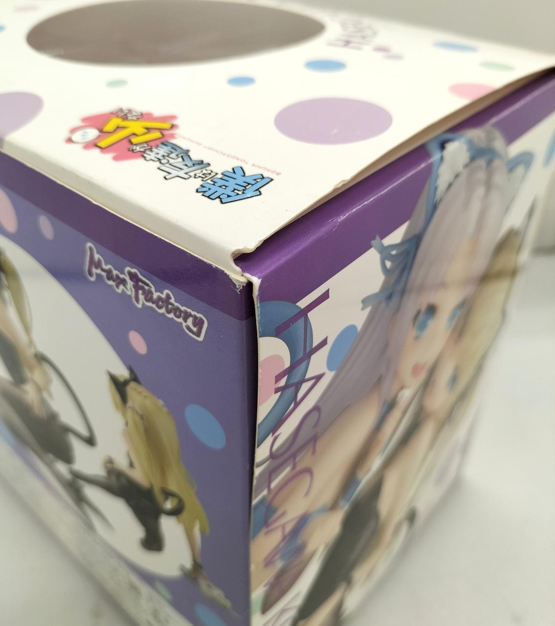 箱に傷みが見受けられます。