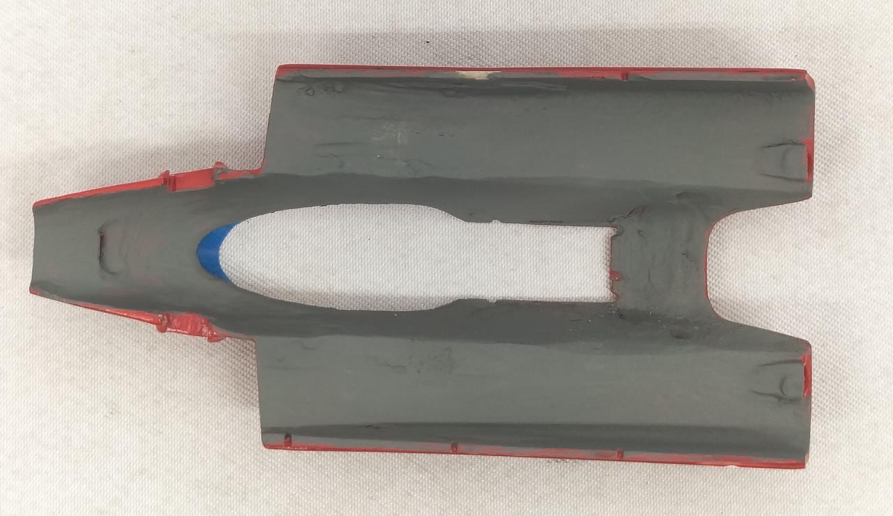 塗装にムラが見受けられます。