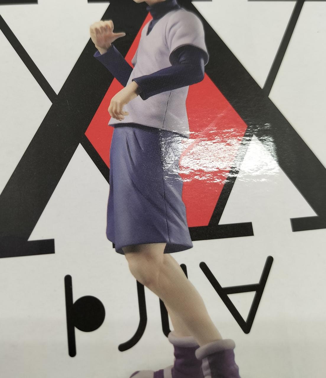 箱に傷が見受けられます。