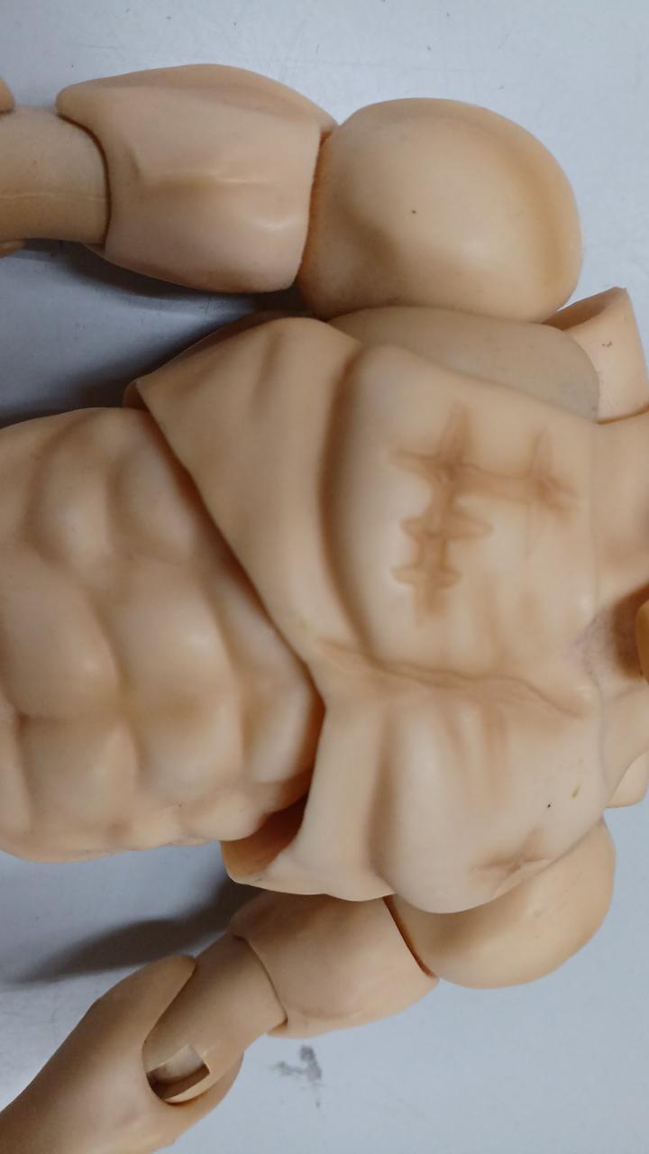 こちらの可動部緩みあり