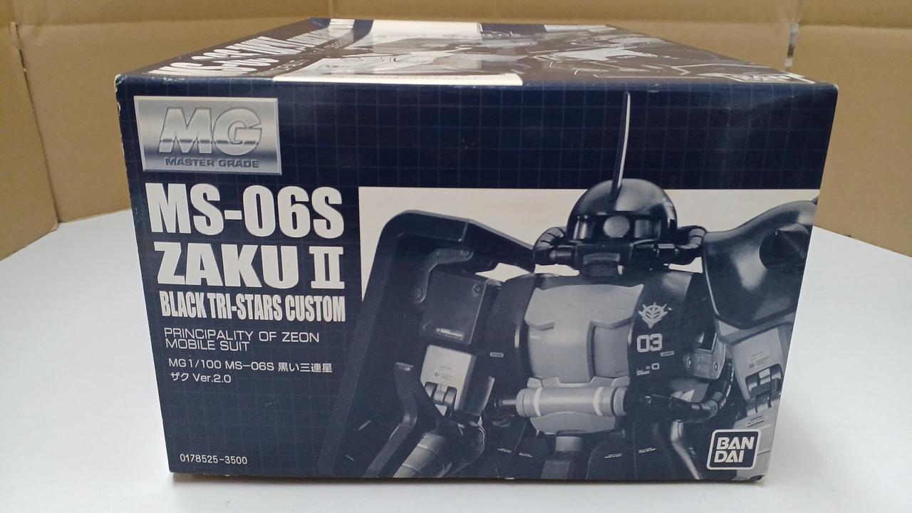 BANDAI|MG 黒い三連星 ザク VER.2.0|【ハードオフ公式通販】オフモール