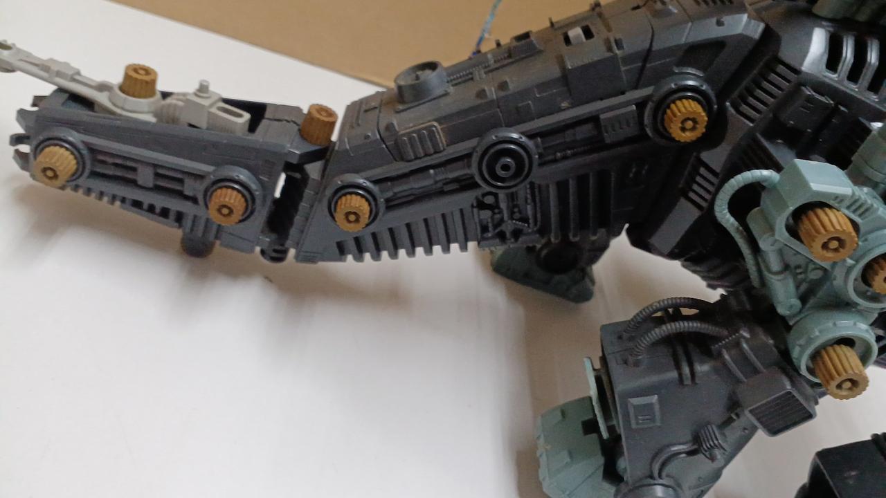 TOMY|【旧ゾイド】 ウルトラザウルス(恐竜型)|【ハードオフ公式通販