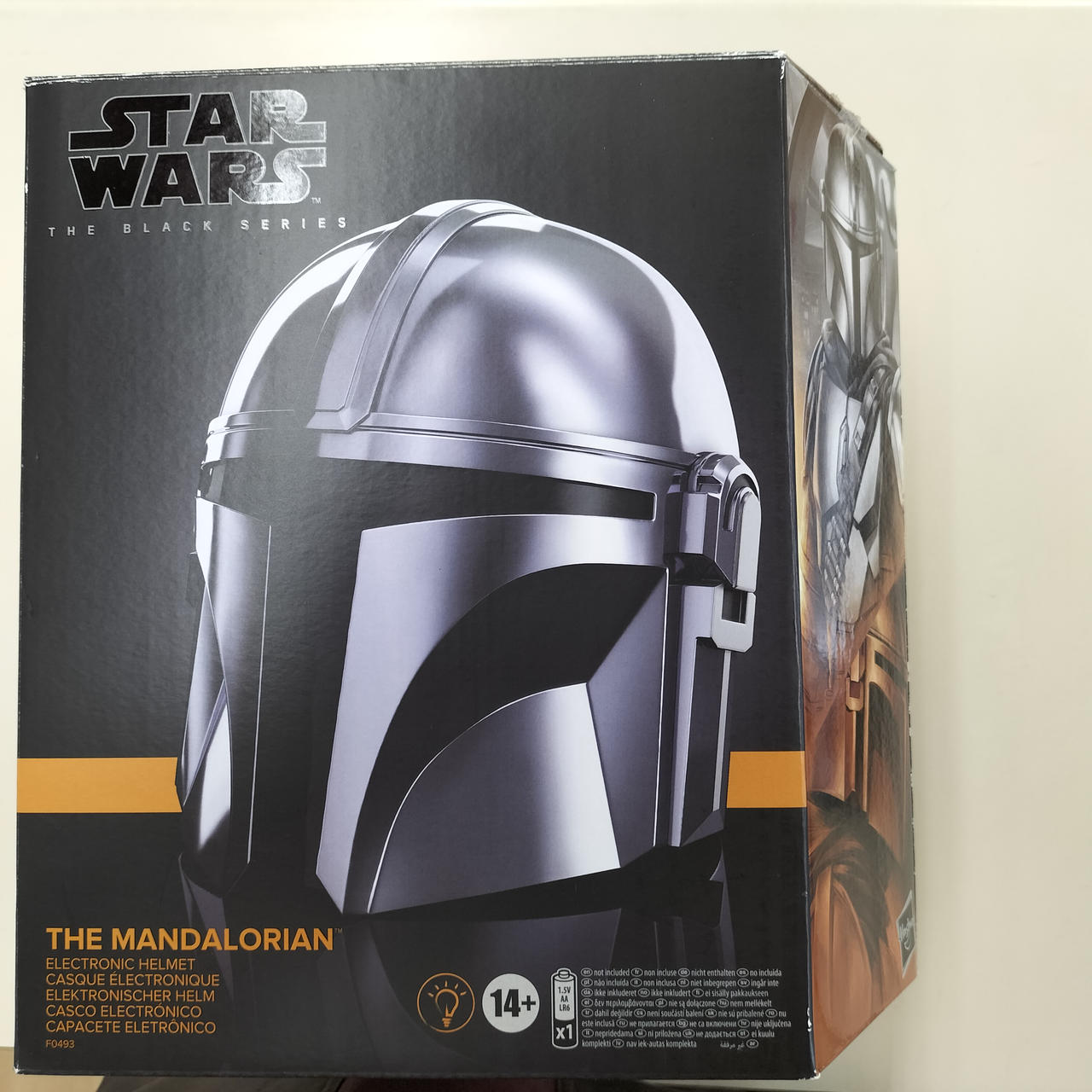 新品　正規品 ハズブロ マンダロリアン エレクトロニック ヘルメット F0493 Amazon.co.jp: ハズブロ(HASBRO) STAR WARS スター・ウォーズ