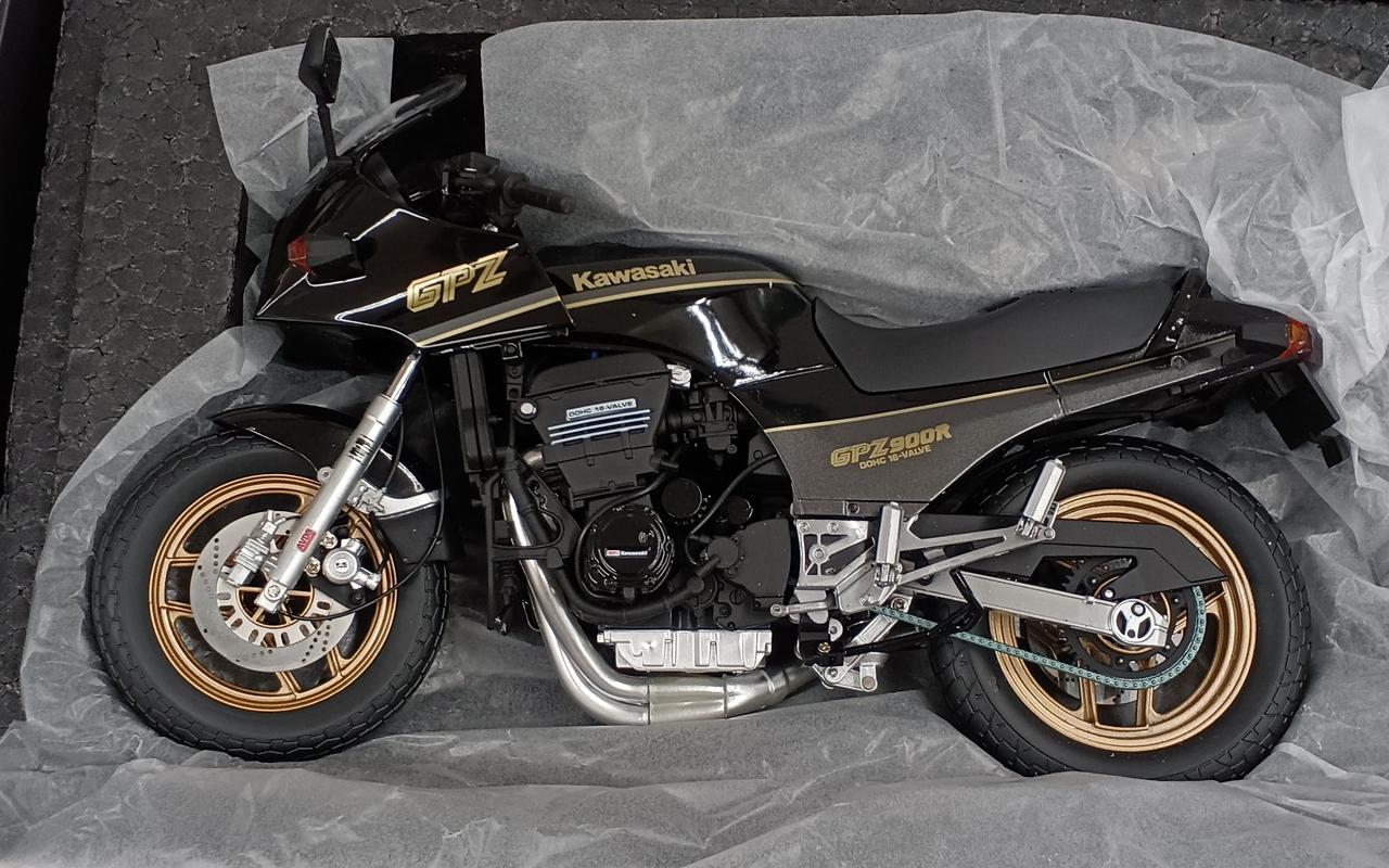 Wit’s マイルストーン　1/12 キリン　モヒ＋GPZ900R 改 Wit's マイルストーン 1/12 キリン モヒ＋GPZ900R 改 - メルカリ