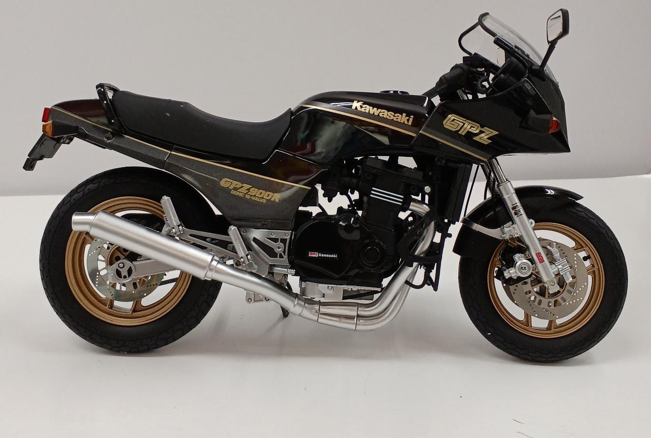 マイルストーン|モヒ＋GPZ900R改 「キリン」|HARDOFFオフモール
