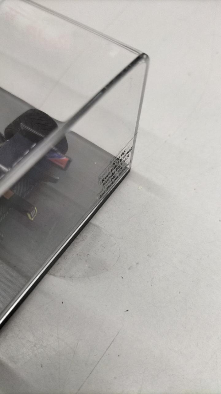 シール剥がれあり