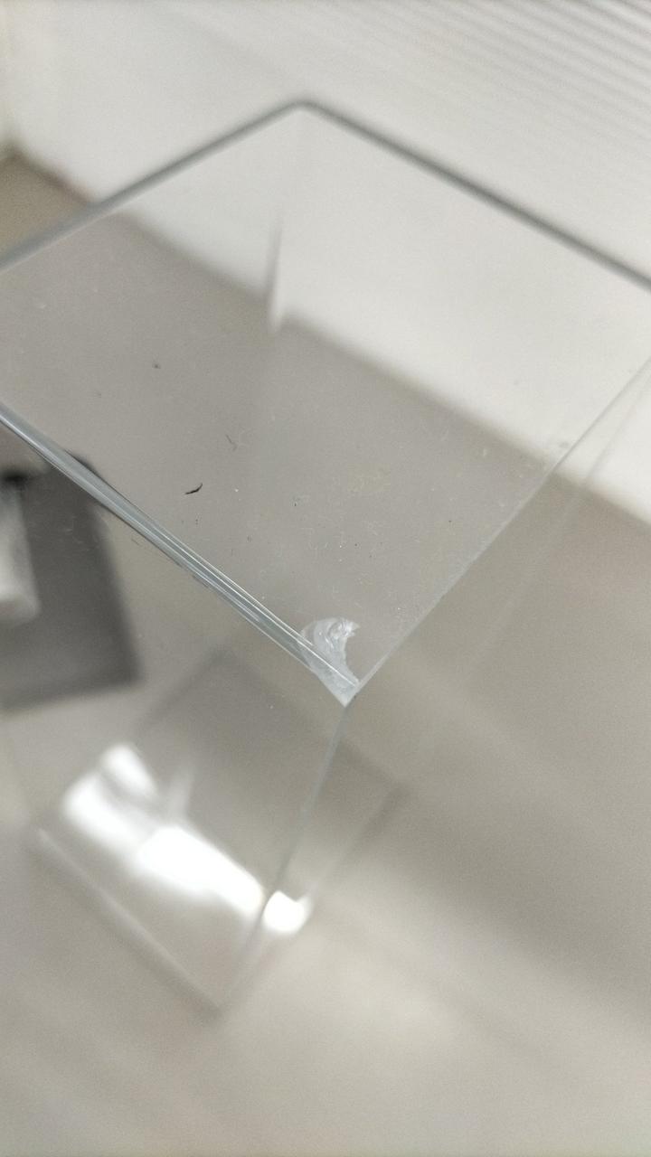 クリアケースキズ汚れあり