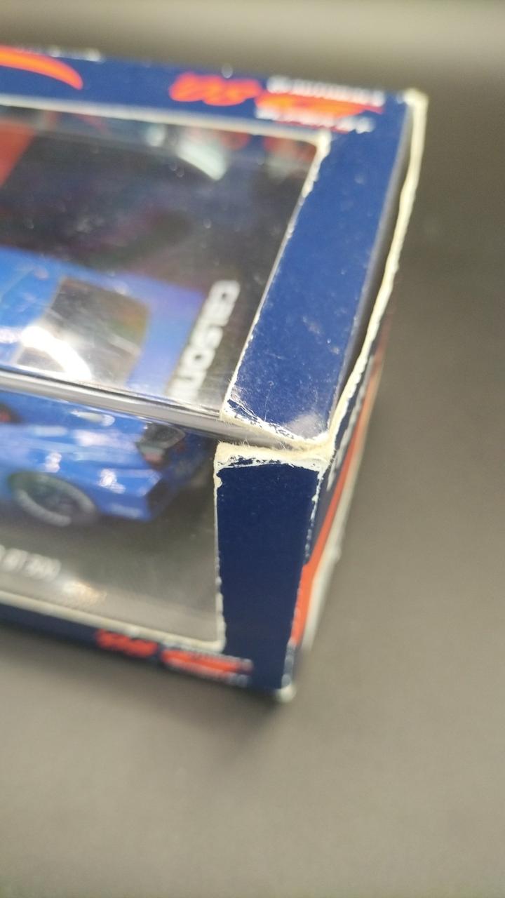 箱イタミ破れあり