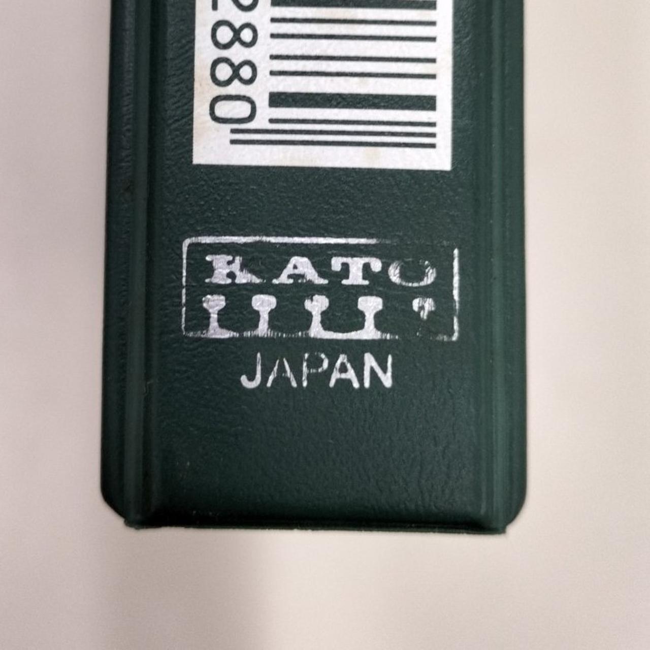 本体背表紙欠け部分②