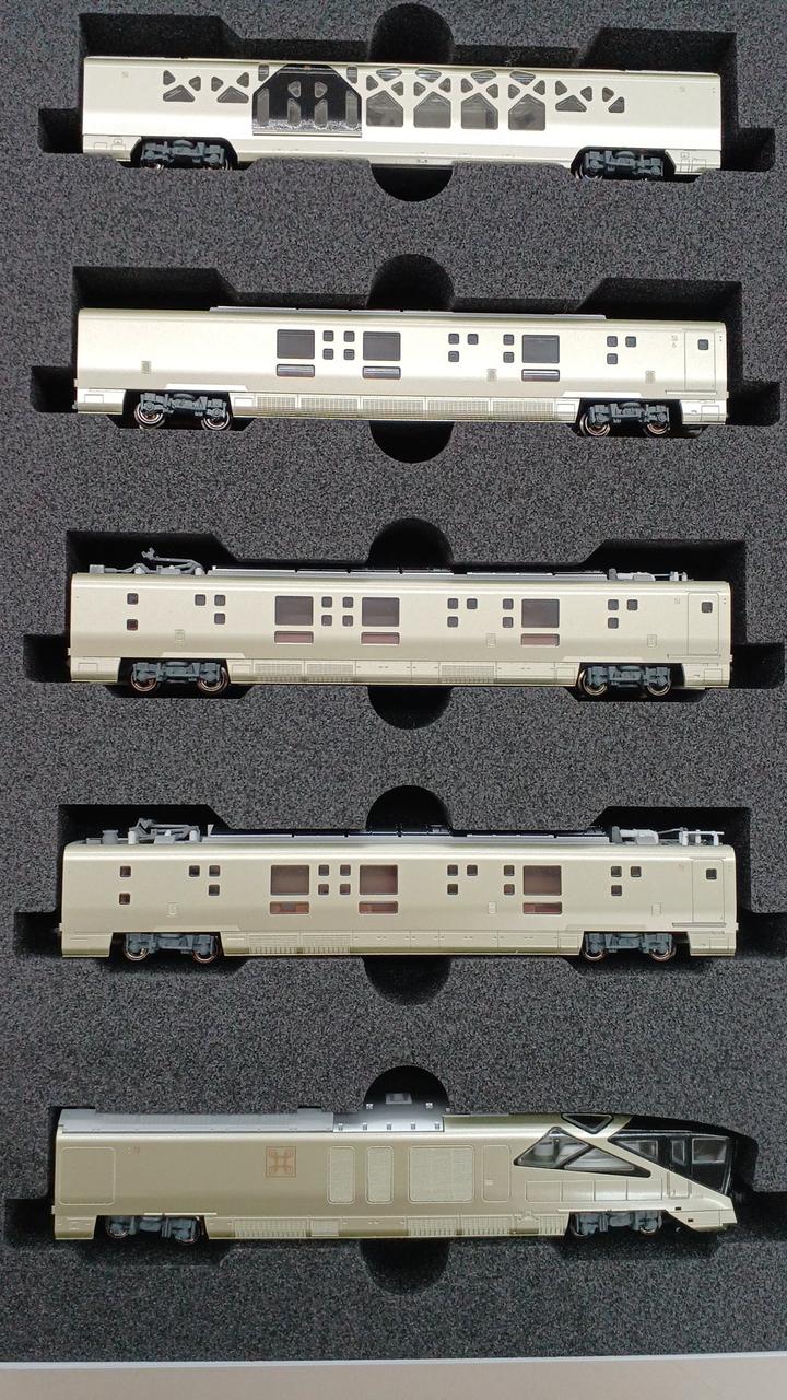 カトー(KATO)|E001形 TRAIN SUITE 四季島 10両セット|HARDOFF