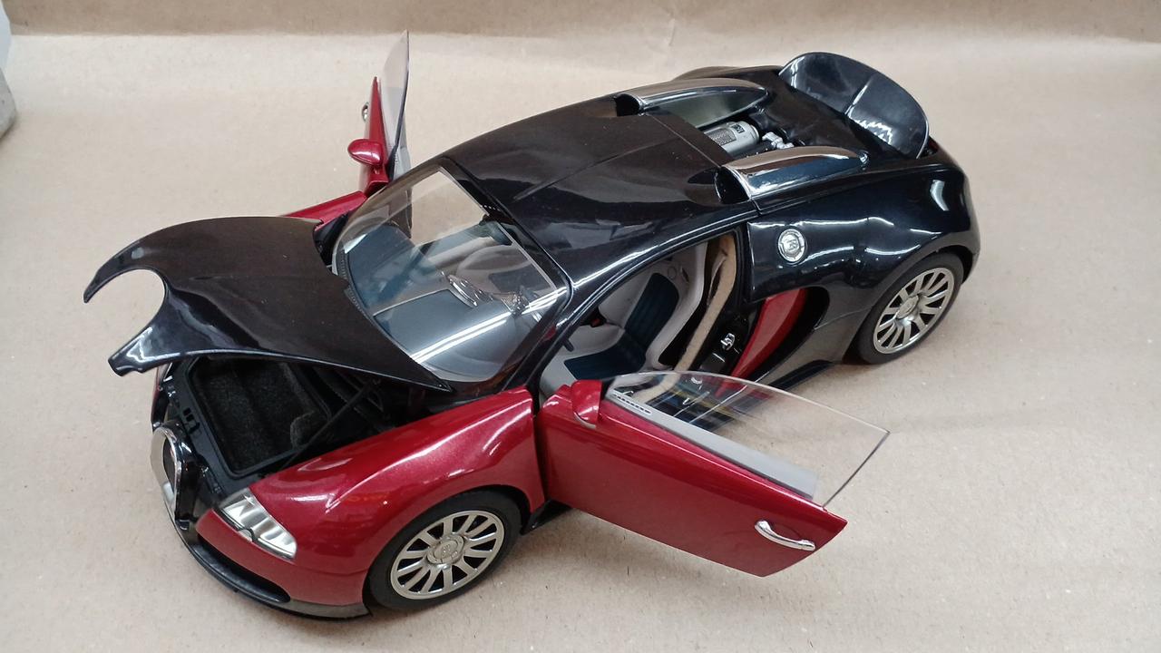 オートアート|1/18 BUGATTI EB 16.4 VEYRON|HARDOFFオフモール