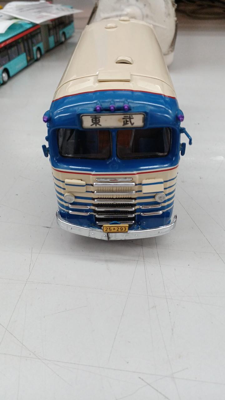 リーンレプリカ 1952 NISSAN 390 BUS MO-47 リーンレプリカ 1952 NISSAN 390 BUS MO-47 - メルカリ