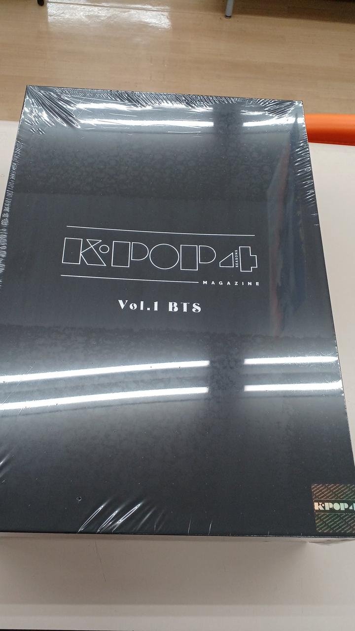 ダブルカルチャーパートナーズ|K-POP 4 SEASONS MAGAZINE VOL.1