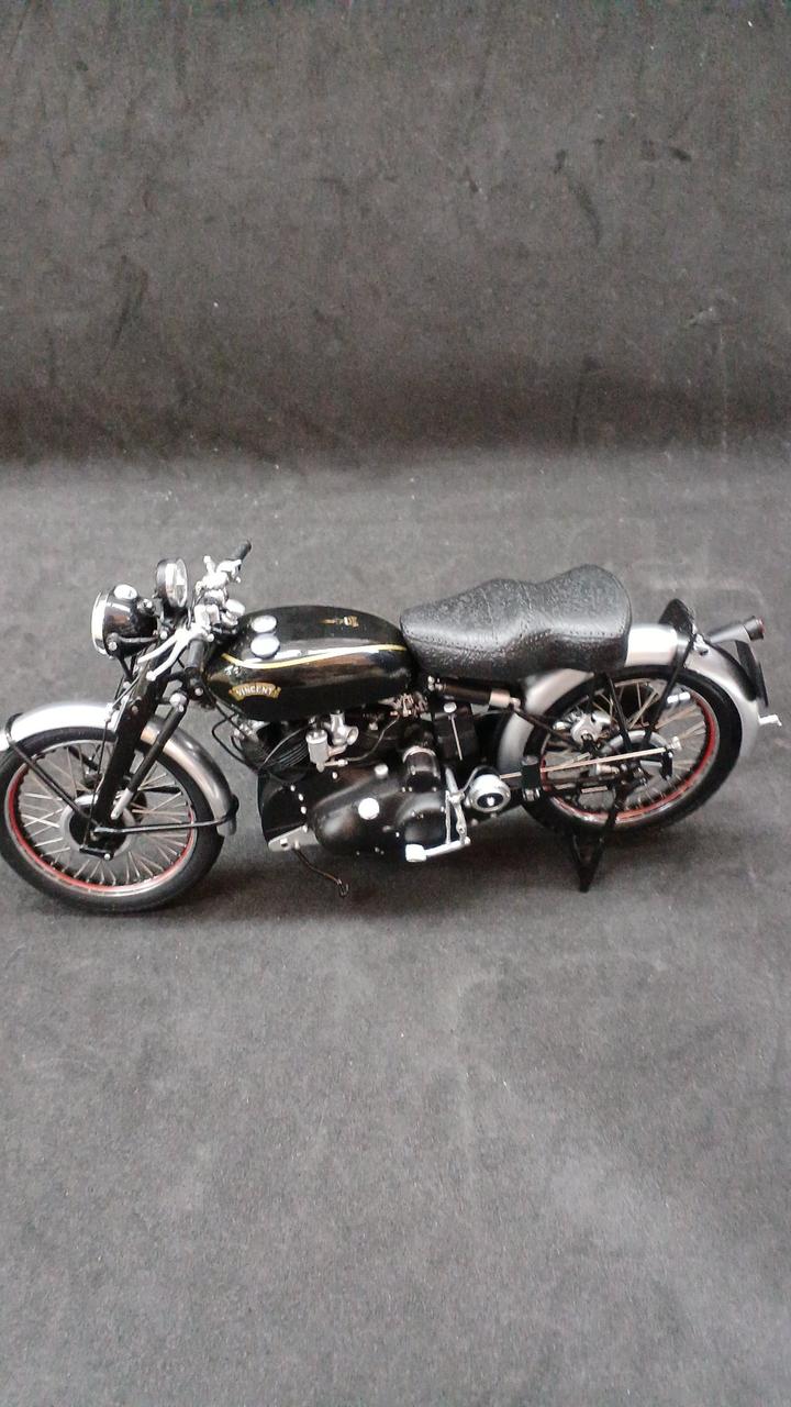 特価 MINICHAMPS 1/12 ヴィンセント Black Shadow 特価 MINICHAMPS 1/12 ヴィンセント Black Shadow